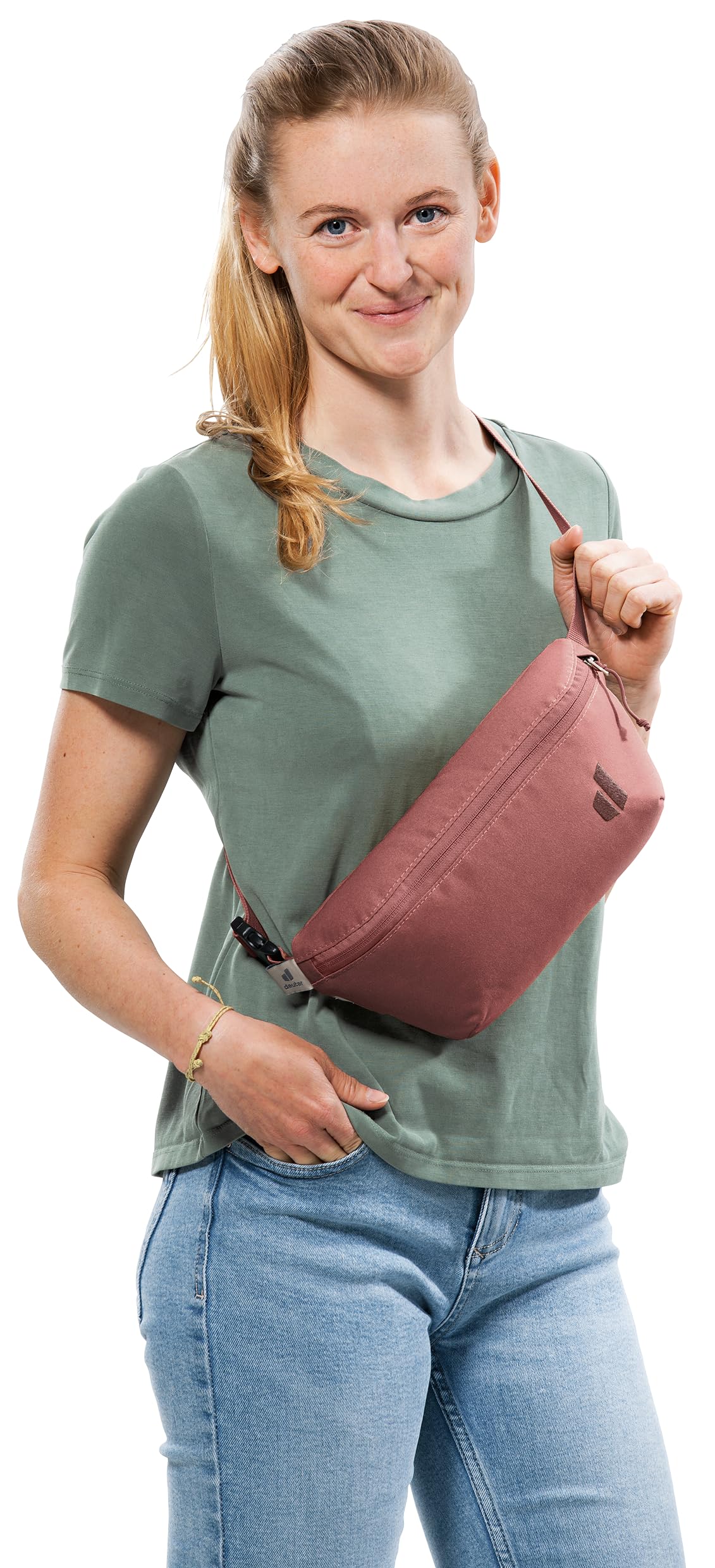 deuter-avengo-1-5-lifestyle-crossbody-bag image 4