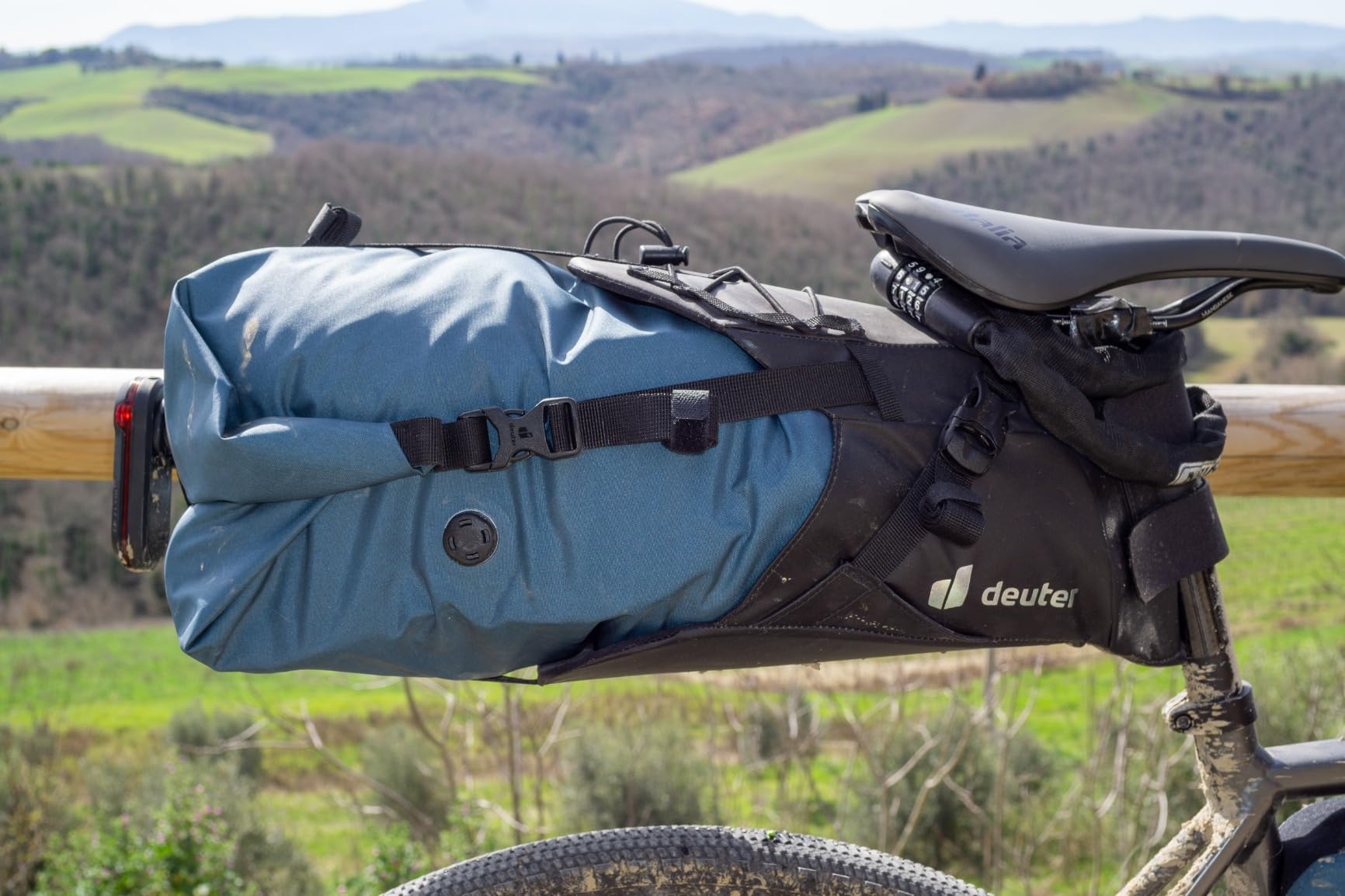 Solide Satteltasche für Pendler und Tour